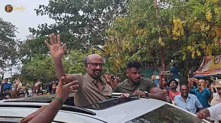 Rajinikanth was spotted in Puducherry by his fans while he was going for the shoot of his upcoming movie ‘Lal Salaam’. 