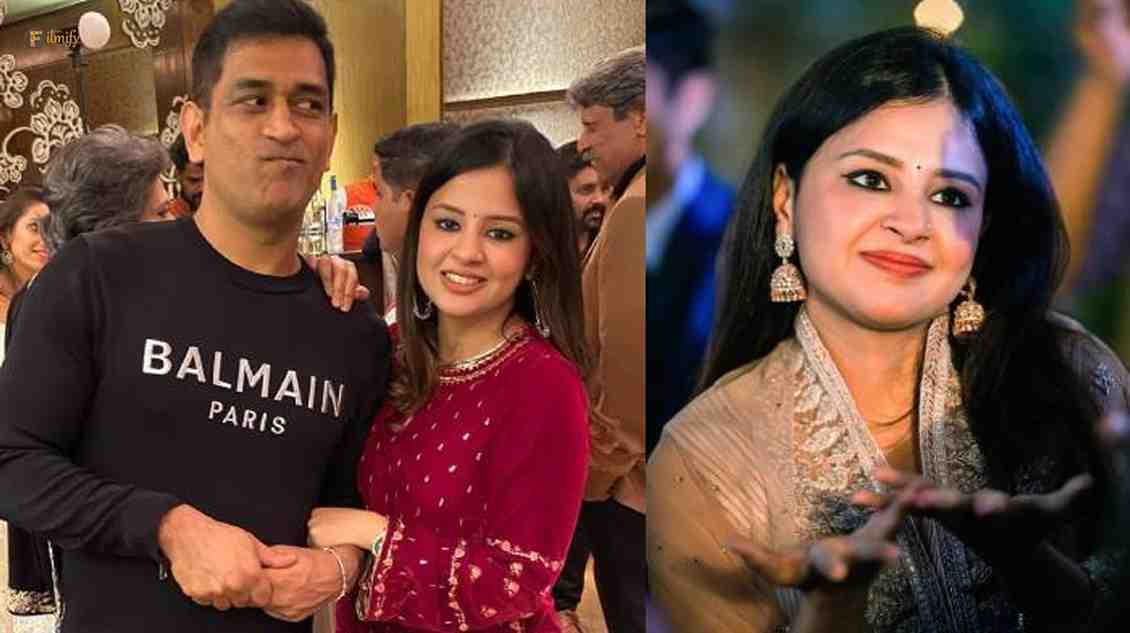 Dhoni's wife says she is a fan of the Tollywood stylish star
