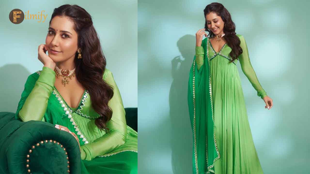 Glamorous actress Raashi Khanna slays a green Anarkali! Festive Vibes