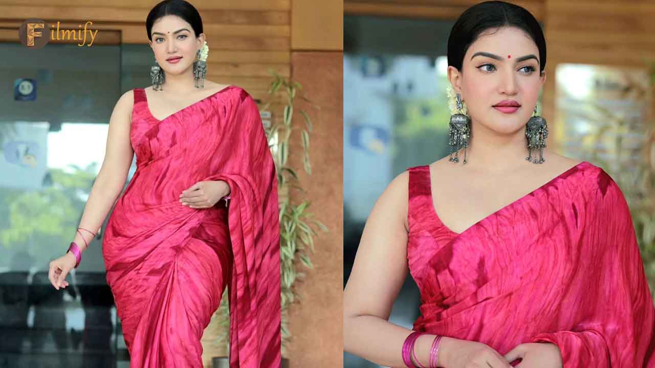Honey Rose glows up in a bright saree